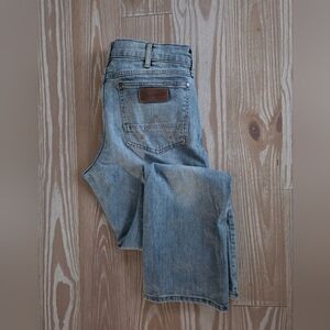 Wrangler Men's Denim Jeans in Light Blue